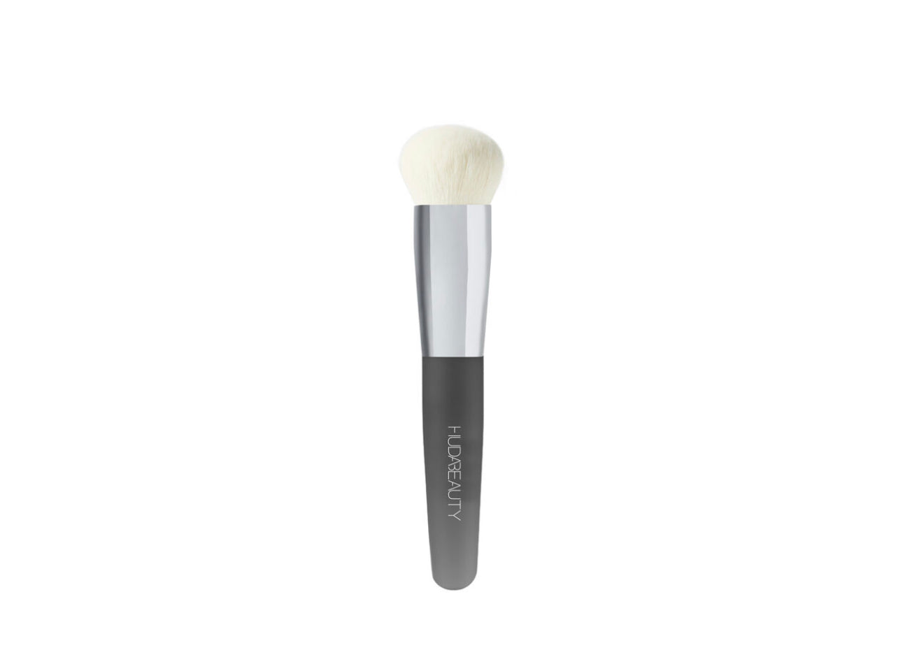 Huda Beauty Easy Blur Base Brush