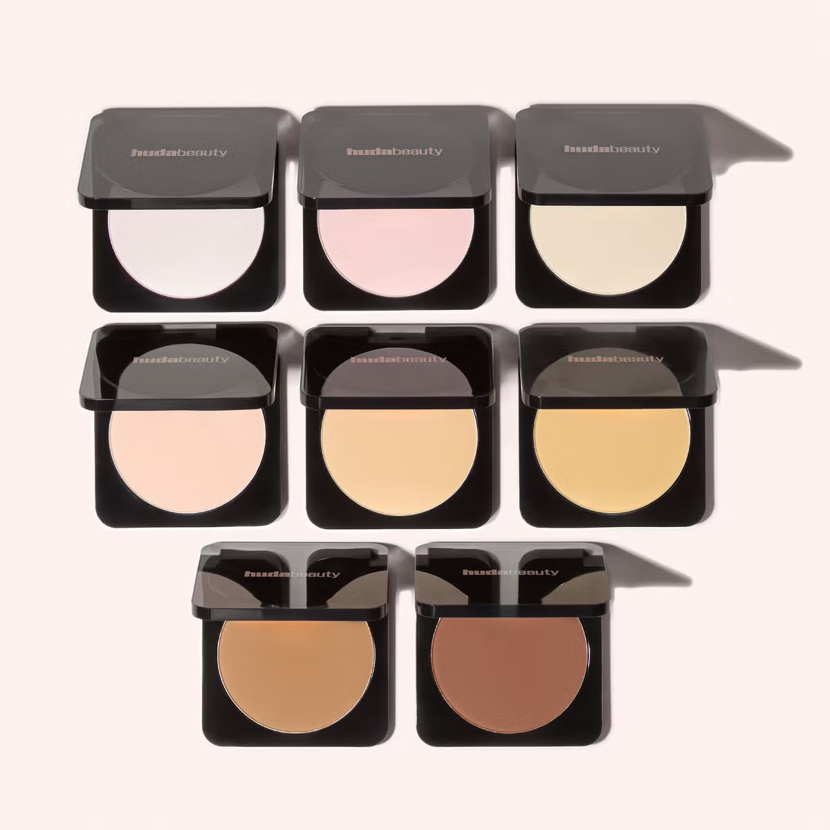 フェイスパウダー Huda Beauty Easy Bake Pressed Powder Huda Beauty Easy Bake Pressed Powder (Reformulated)