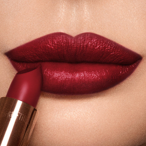 Charlotte Tilbury K.I.S.S.I.N.G Lipstick